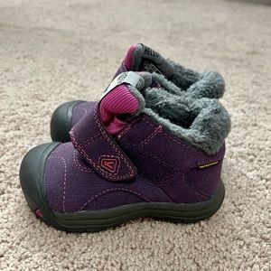 KEEN toddler’s waterproof boots